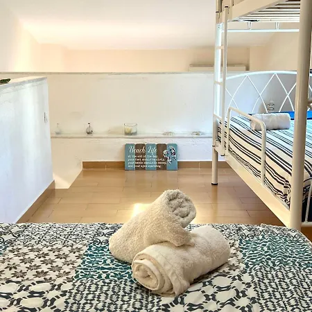 Nikiti Beach Houses Dom wakacyjny *
